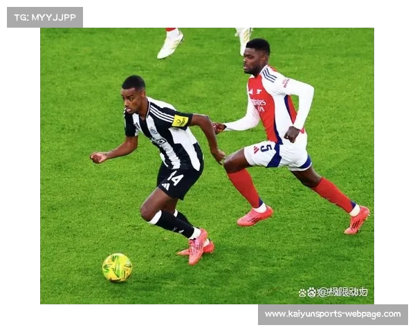 英格兰足球超级联赛纽卡斯尔联客场险胜诺维奇城